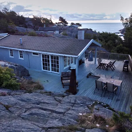 Idyllic In Fantastic Ocean View *