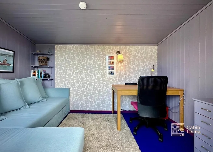 Semesterbostad Idyllic In Fantastic Ocean View *