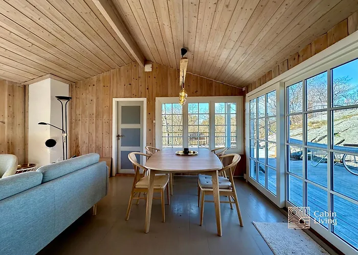 Semesterbostad Idyllic In Fantastic Ocean View