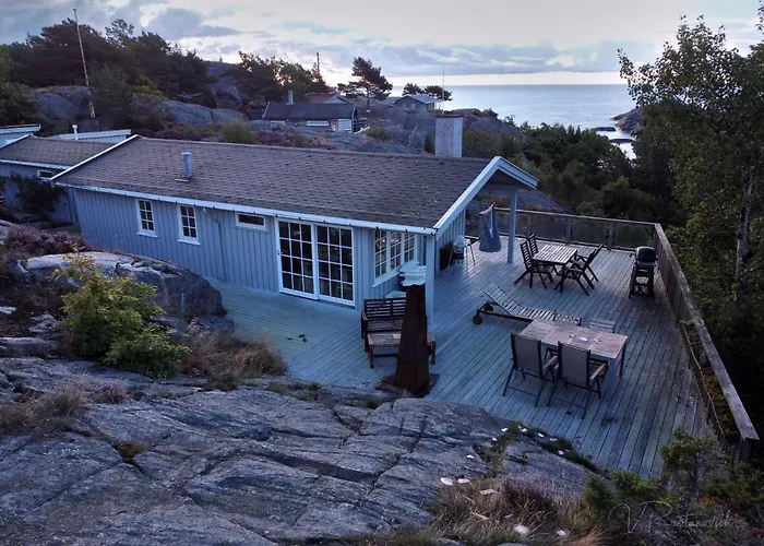 Idyllic In Fantastic Ocean View *