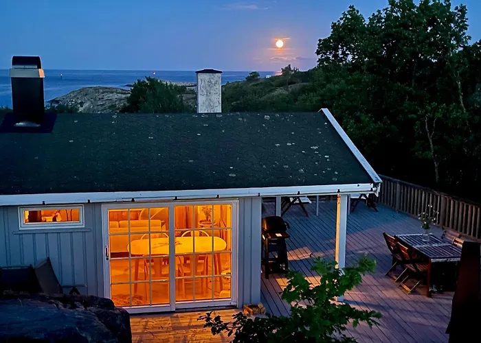 Idyllic In Fantastic Ocean View *